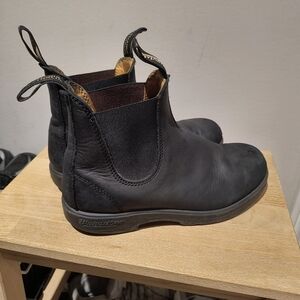 Blundstone Classic #558, Black, Women's US 7 *FULLY WASHED*